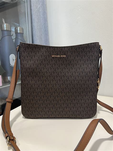 michael kors jet set medium logo messenger|Amazon.com: Michael Kors Jet Set Travel Medium Logo .